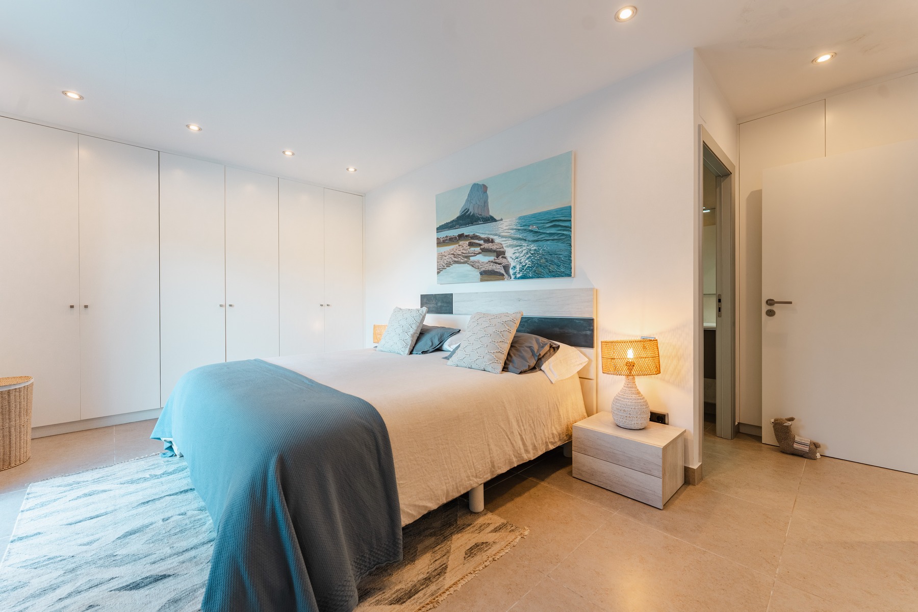 Ibicenco-style villa with sea views for sale in Moraira