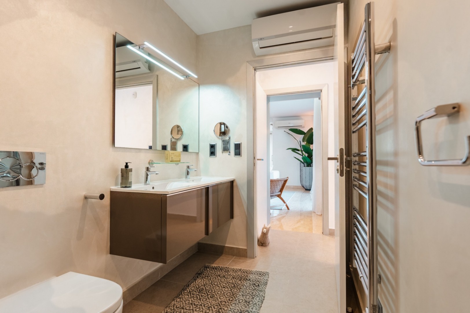Ibicenco-style villa with sea views for sale in Moraira