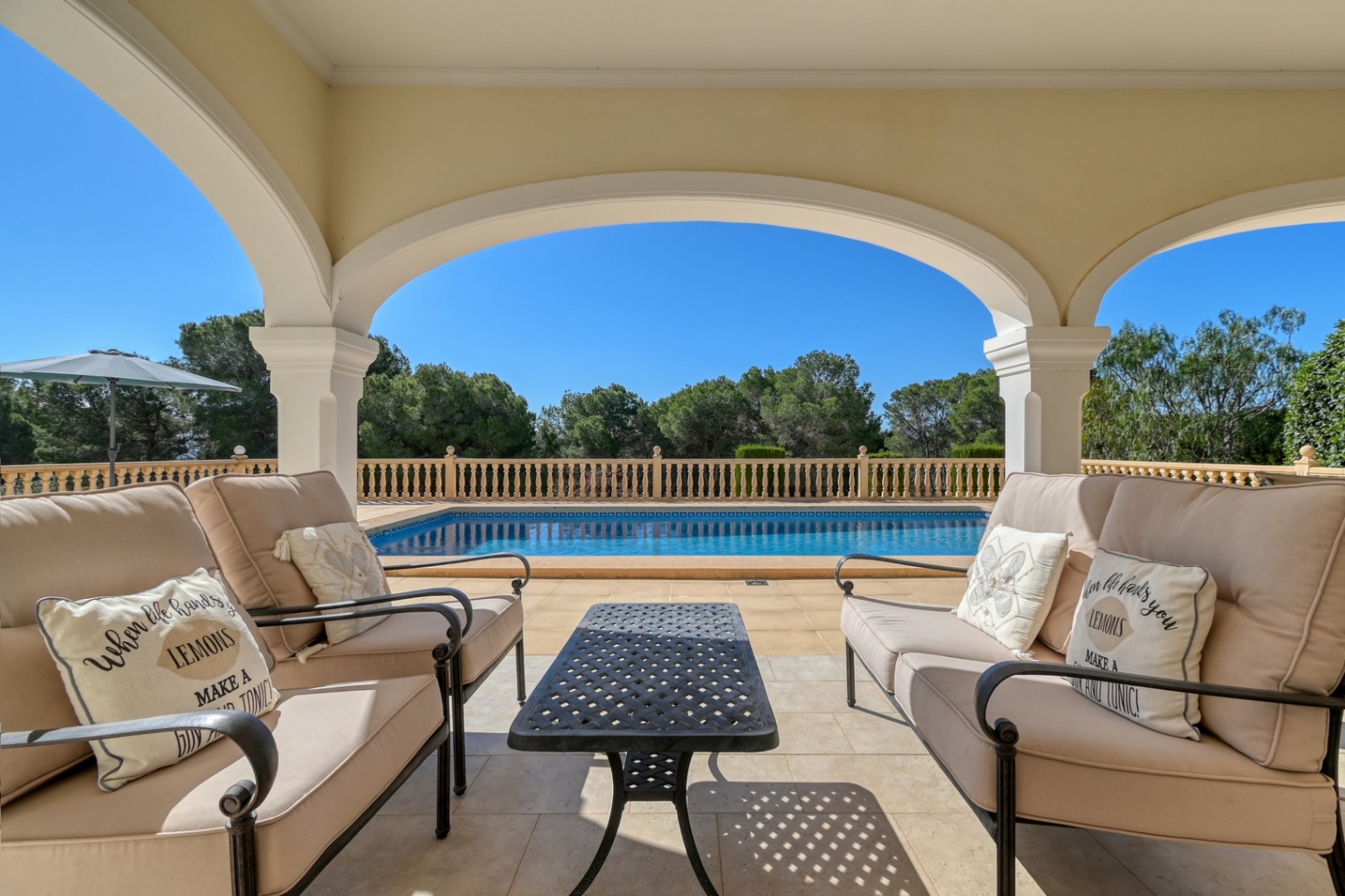 Villa zu Fuß erreichbar von Moraira zu verkaufen