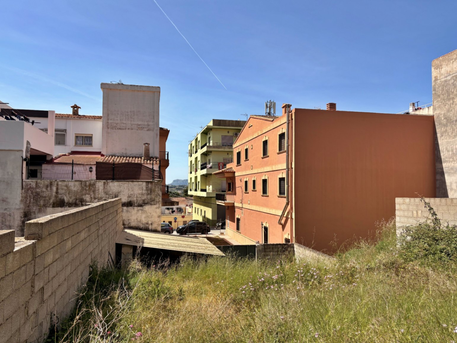 OPPORTUNITÉ D'INVESTISSEMENT, Terrain à vendre à Teulada