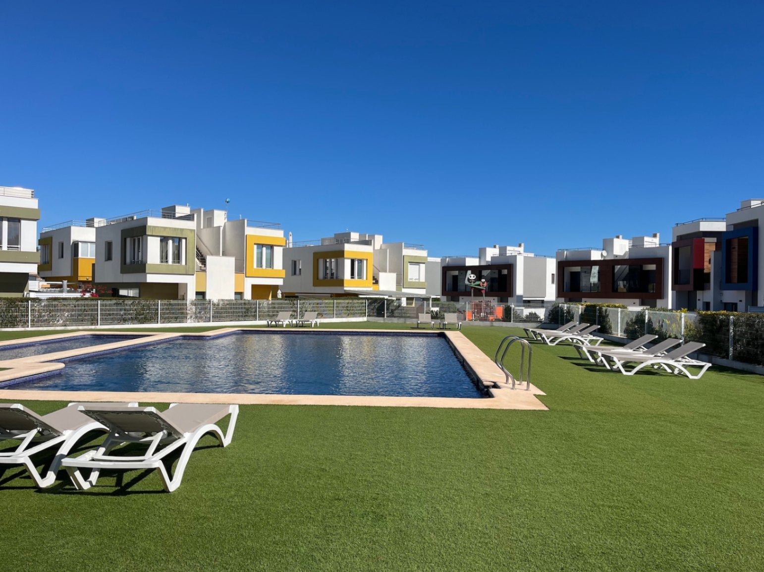 Villas neuves prêtes à vendre à Dénia