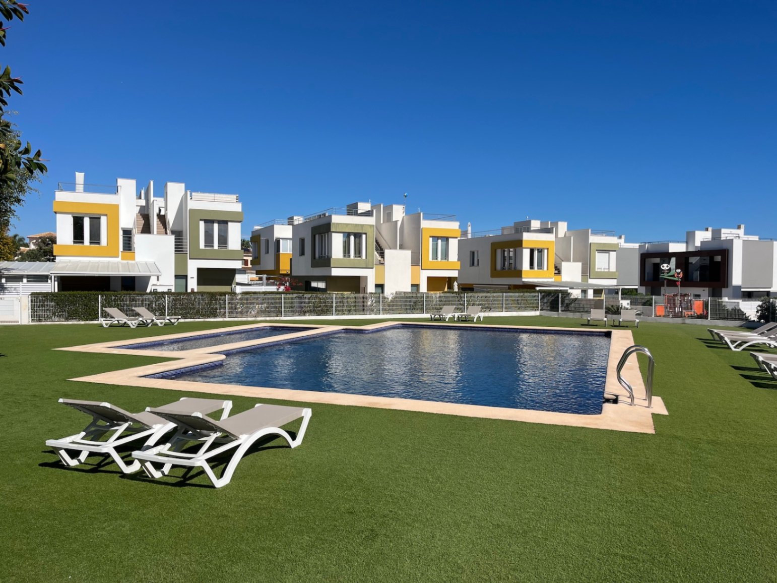 Villas neuves prêtes à vendre à Dénia