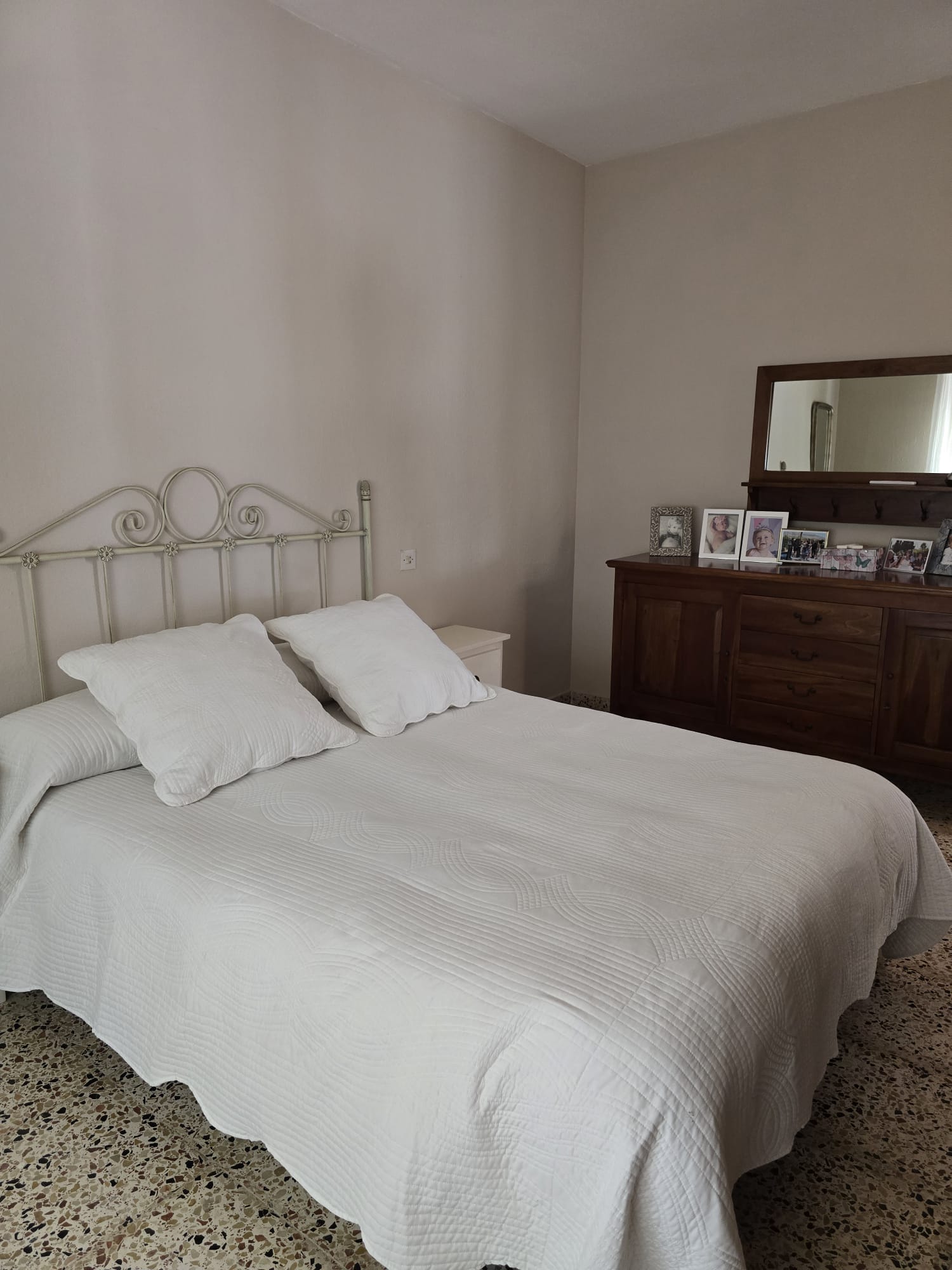 3 bedroom villa for sale very close to Albir beach