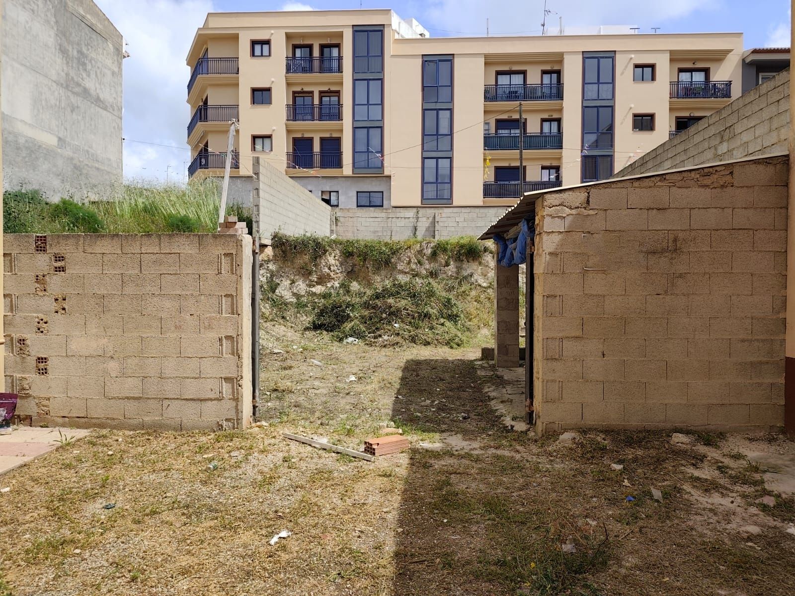 OPPORTUNITÉ D'INVESTISSEMENT, Terrain à vendre à Teulada