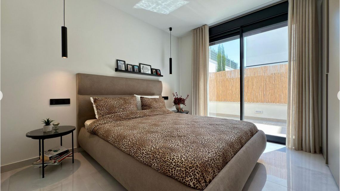 Luxury 3-bedroom villa with panoramic views and swimming pool