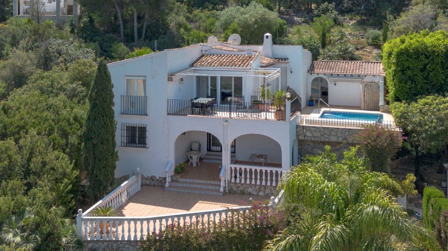 Villa moderna con vistas al mar y alojamiento independiente – Pego