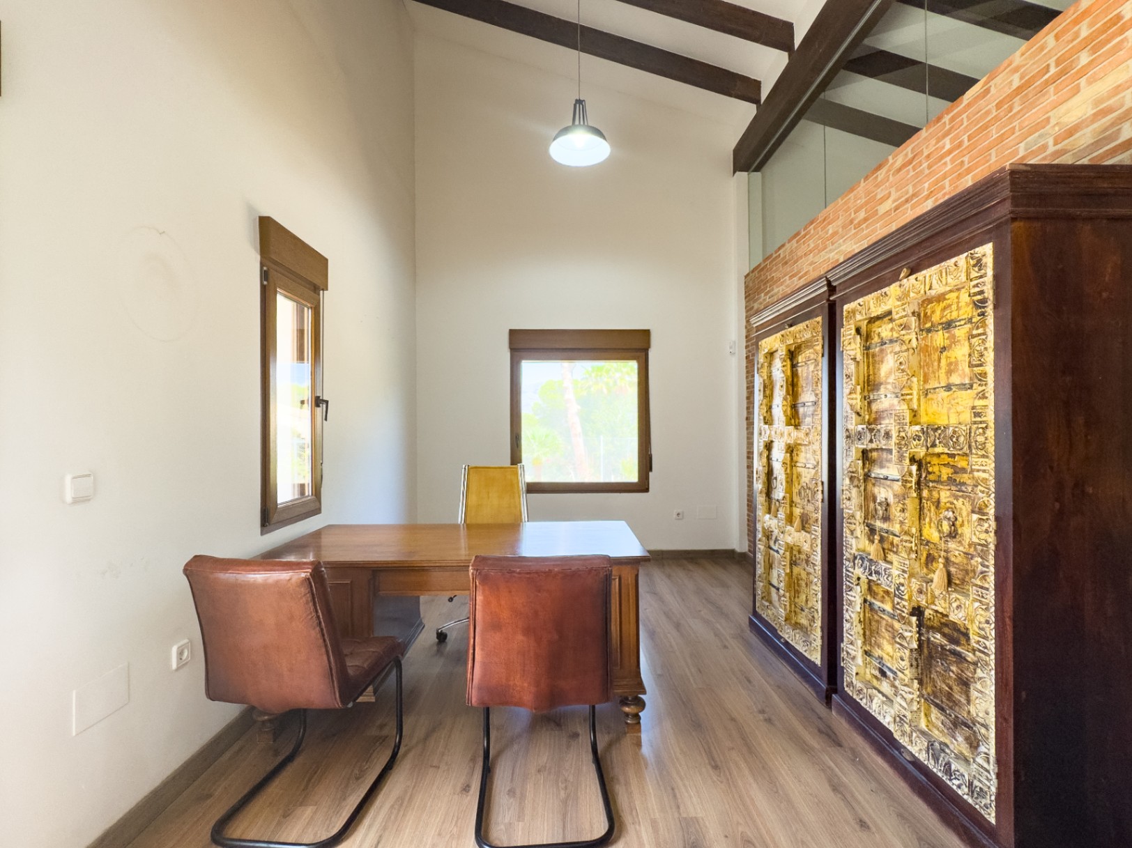 Estate with Mediterranean-style villa, large plot, and open views in Alfa del Pi