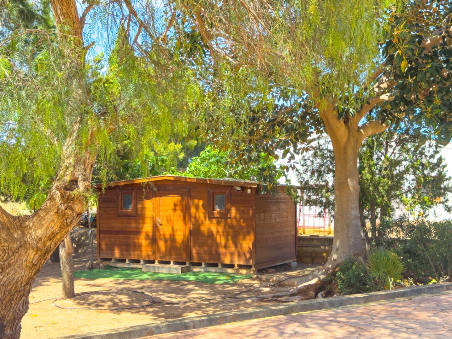 Estate with Mediterranean-style villa, large plot, and open views in Alfa del Pi