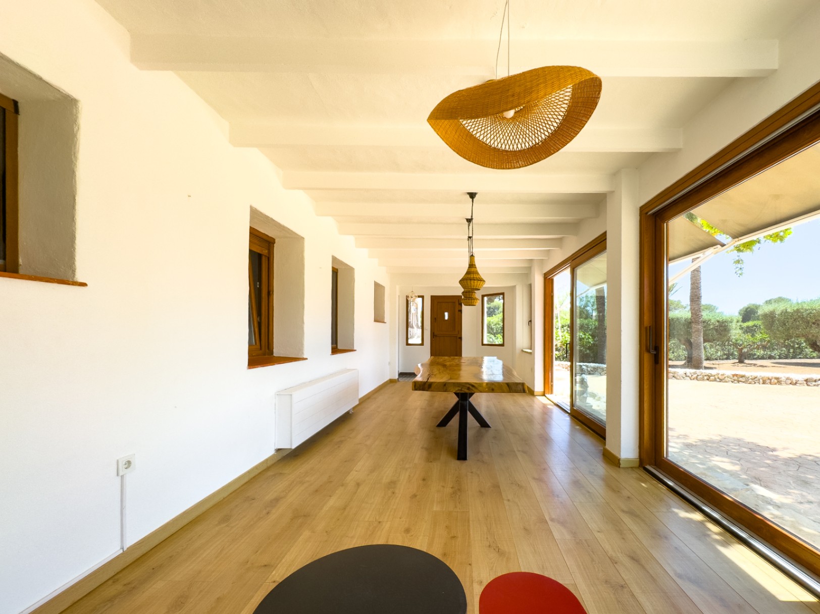 Estate with Mediterranean-style villa, large plot, and open views in Alfa del Pi