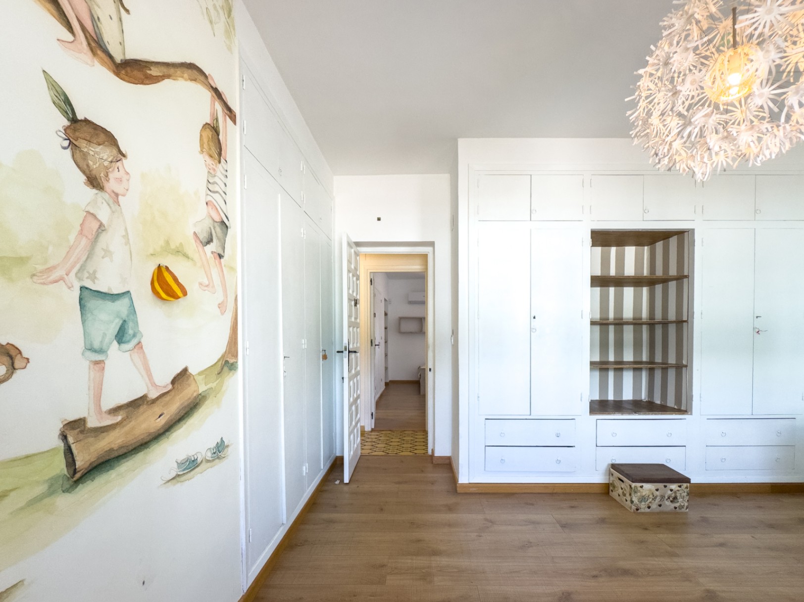 Estate with Mediterranean-style villa, large plot, and open views in Alfa del Pi