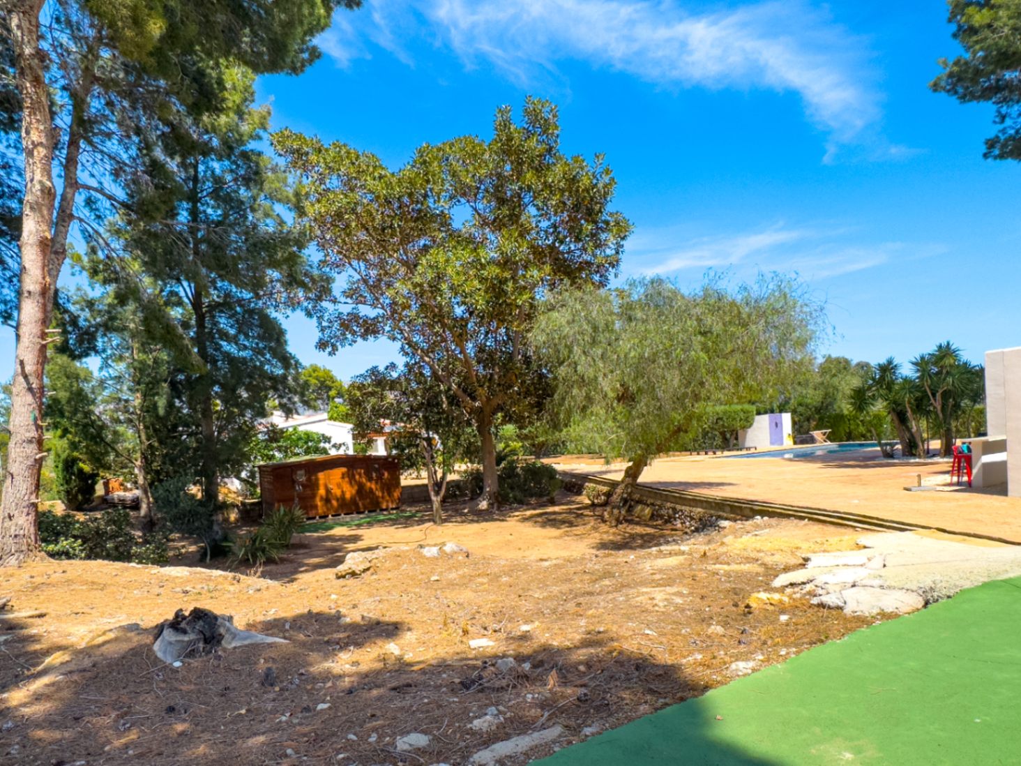 Estate with Mediterranean-style villa, large plot, and open views in Alfa del Pi