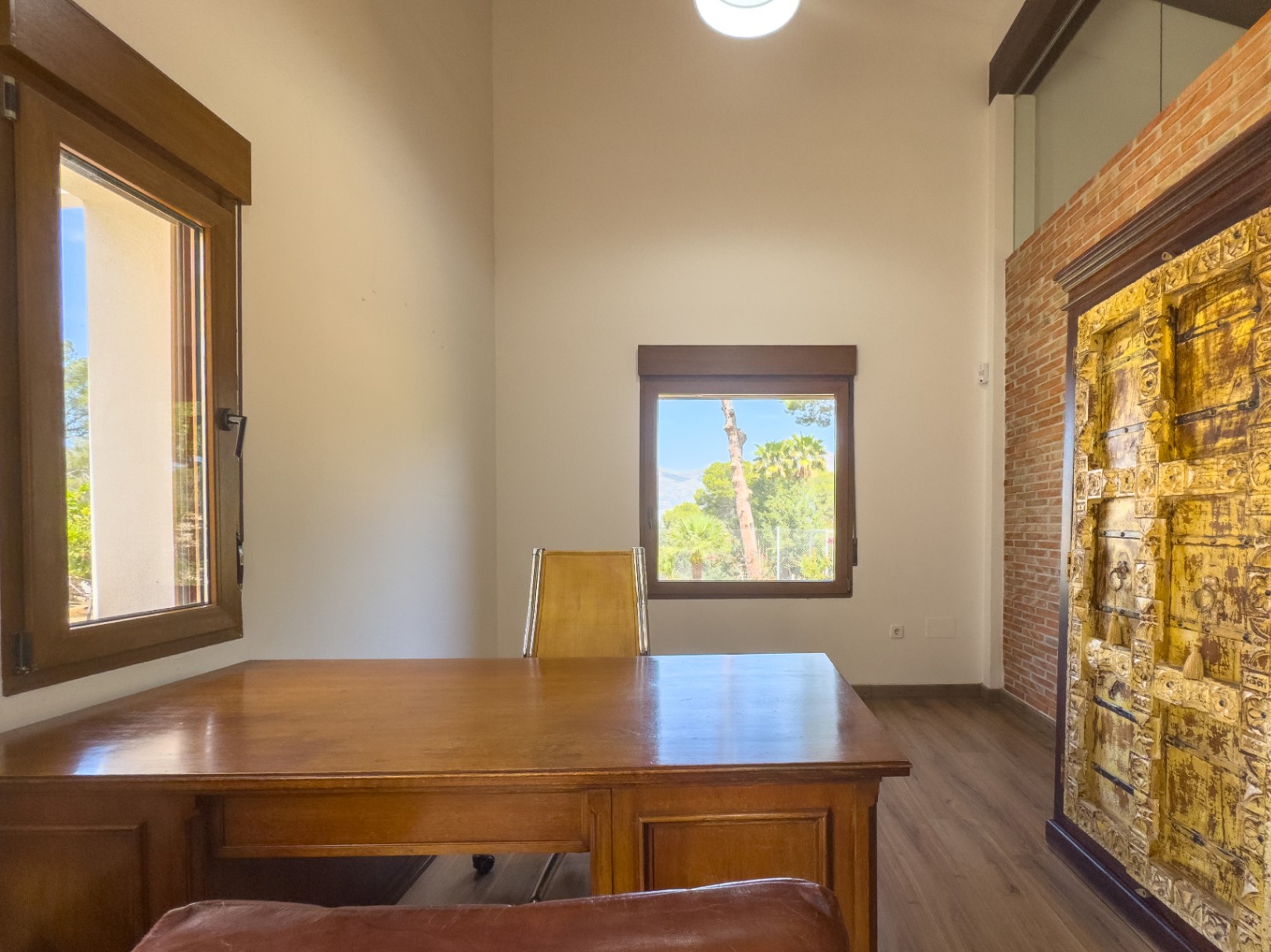 Estate with Mediterranean-style villa, large plot, and open views in Alfa del Pi