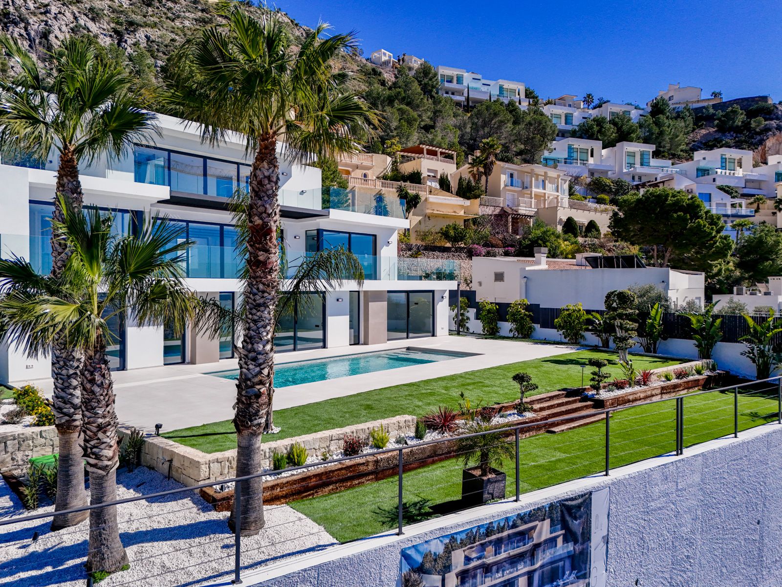 Luxurious modern 4-bedroom villa with panoramic sea views in Altea Hills
