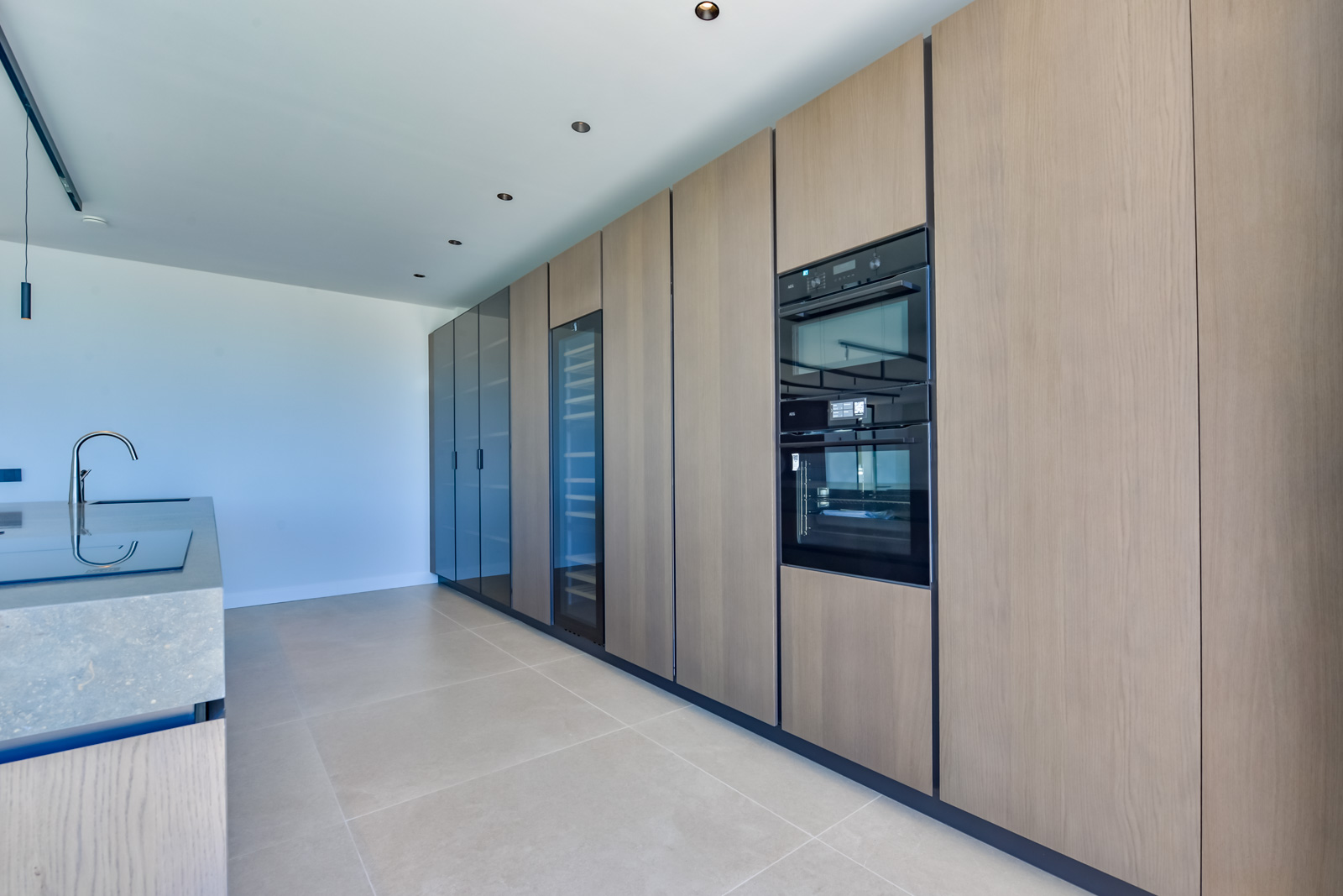 Luxurious modern 4-bedroom villa with panoramic sea views in Altea Hills