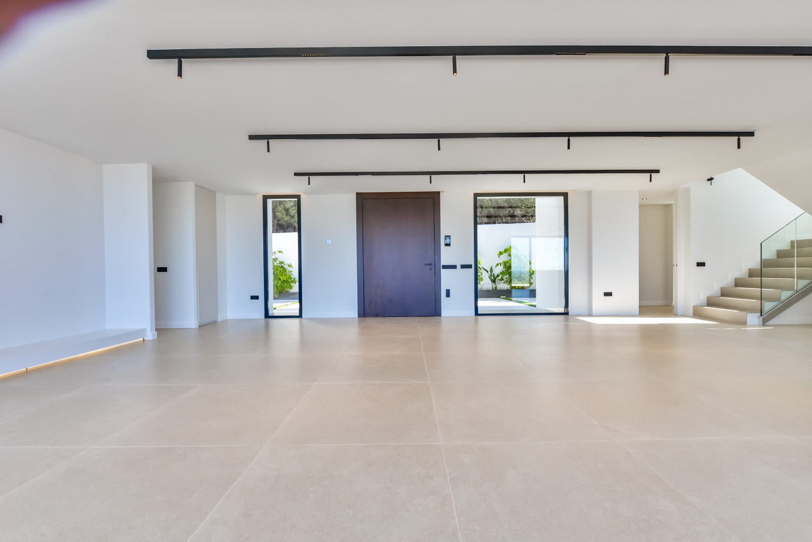 Luxurious modern 4-bedroom villa with panoramic sea views in Altea Hills