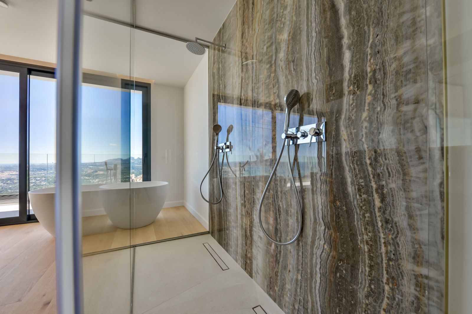 Luxurious modern 4-bedroom villa with panoramic sea views in Altea Hills