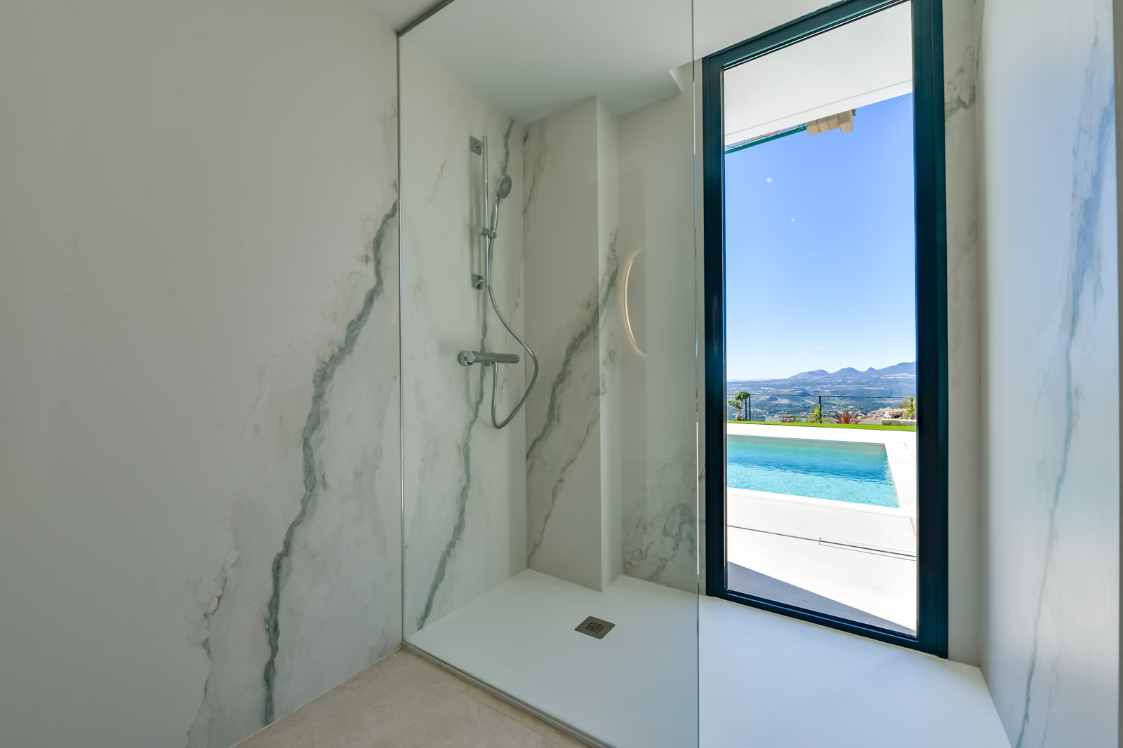 Luxurious modern 4-bedroom villa with panoramic sea views in Altea Hills