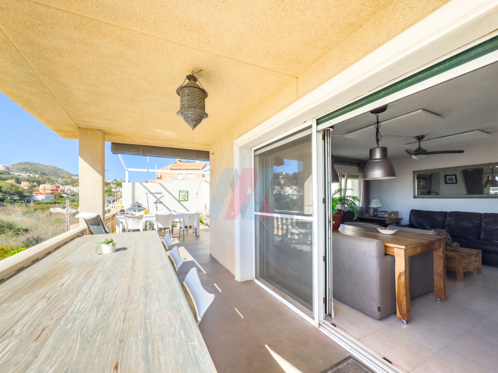 Mediterrane Villa mit Pool und Meerblick in Cala D'or, El Campello zu verkaufen
