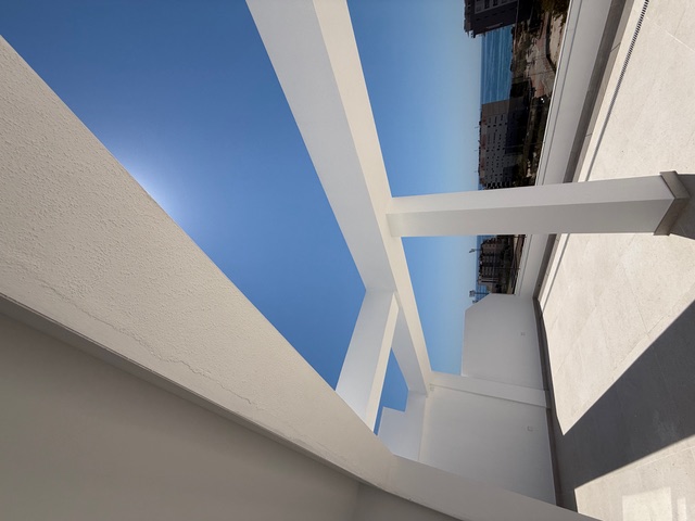 Penthouse for sale with 3 bedrooms and sea views in Villajoyosa, with option for a tourist license