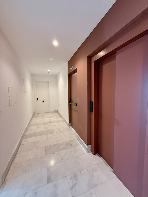 Penthouse for sale with 3 bedrooms and sea views in Villajoyosa, with option for a tourist license