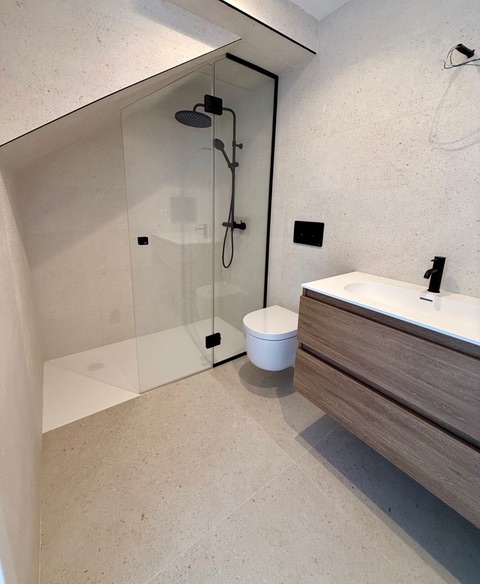 Penthouse for sale with 3 bedrooms and sea views in Villajoyosa, with option for a tourist license