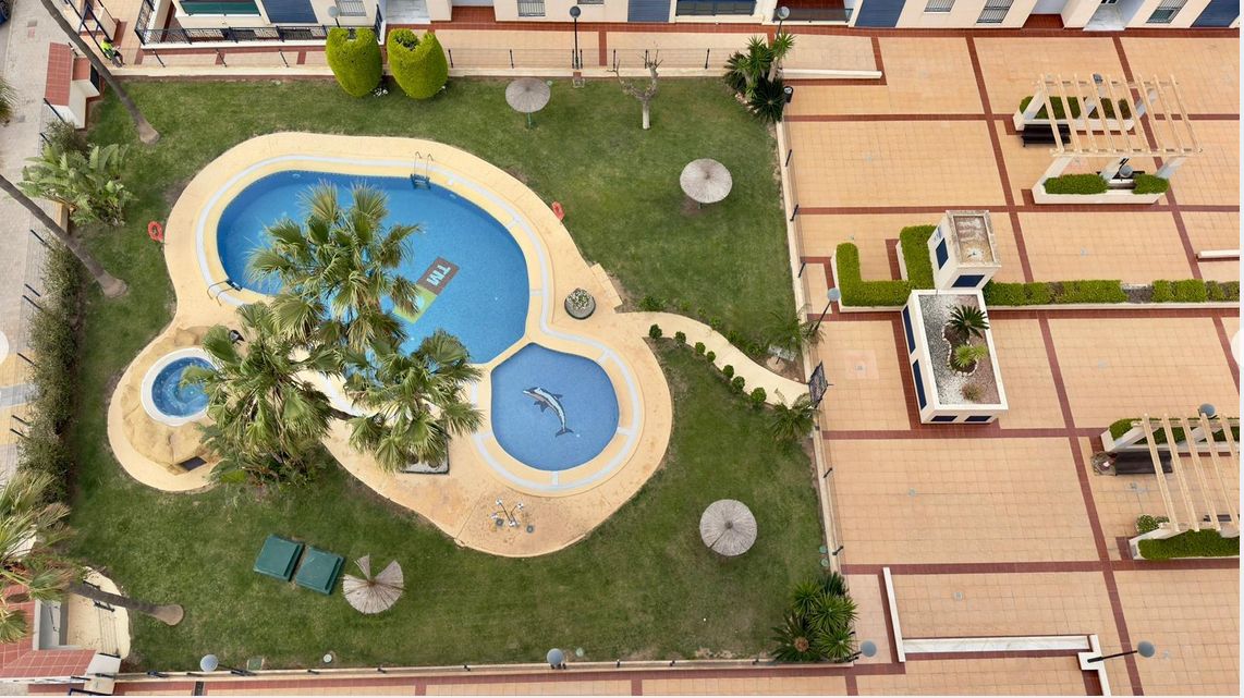 Luxury penthouse on the seafront with 4 bedrooms and a large solarium in Playa del Torres, Villajoyosa