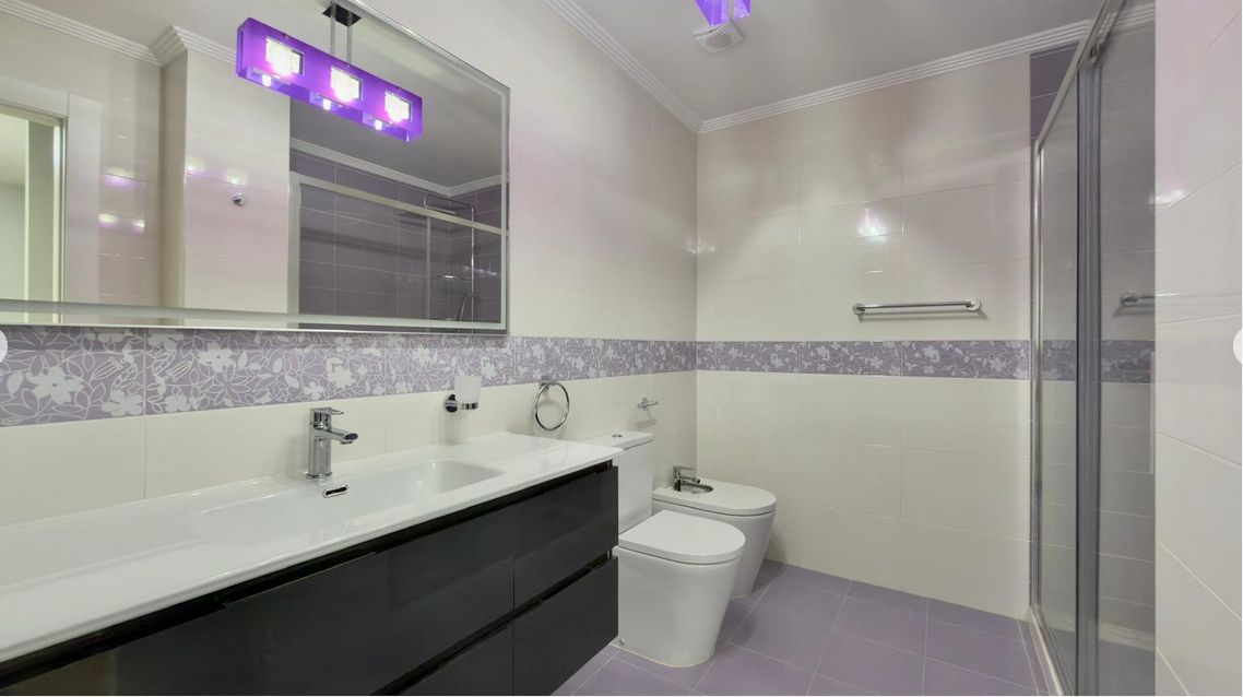 Luxury penthouse on the seafront with 4 bedrooms and a large solarium in Playa del Torres, Villajoyosa