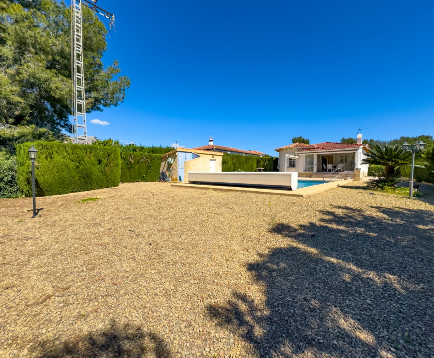 Villa de style méditerranéen avec 3 chambres de plain-pied et piscine à La Nucia