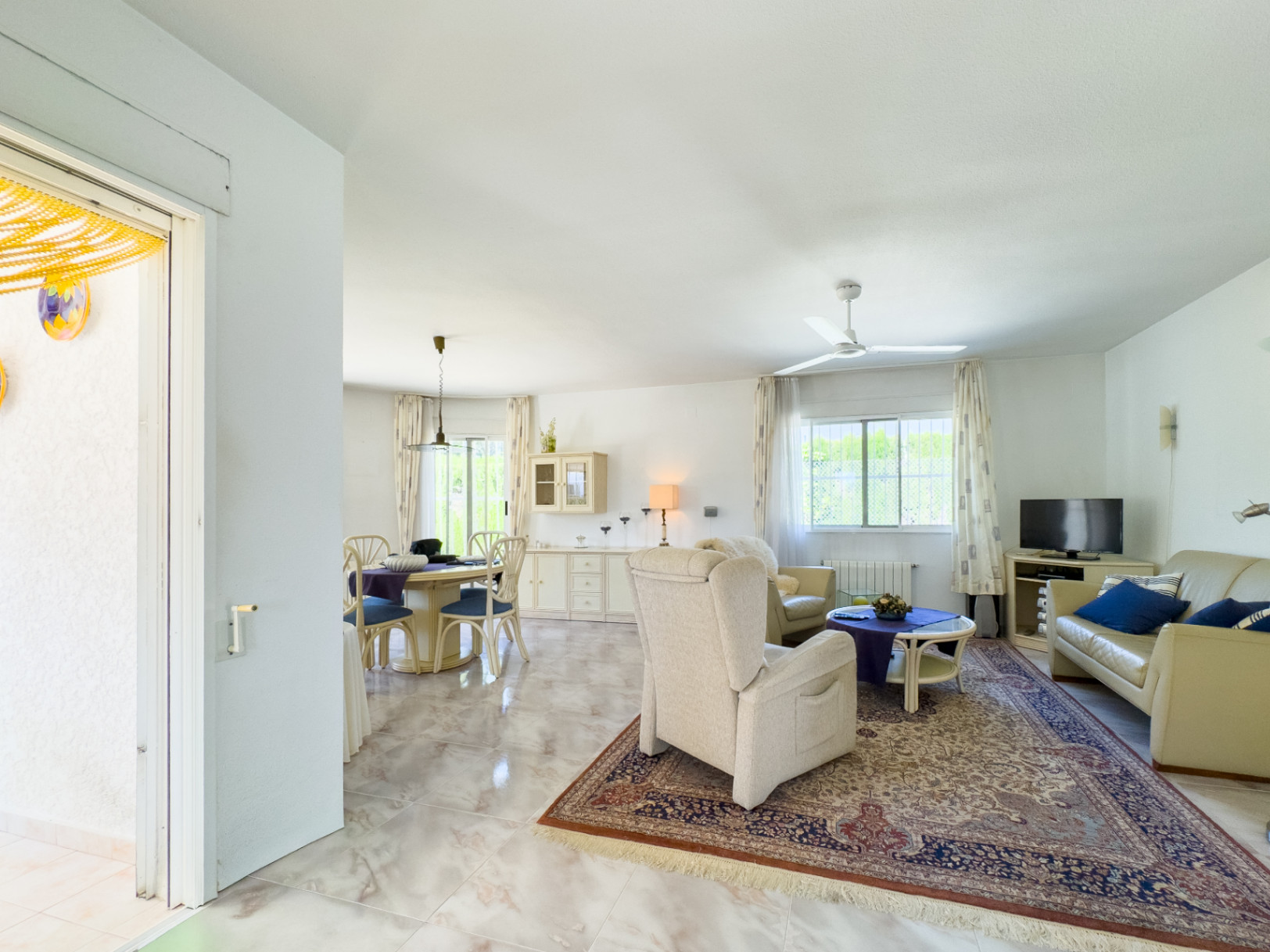 Villa de style méditerranéen avec 3 chambres de plain-pied et piscine à La Nucia