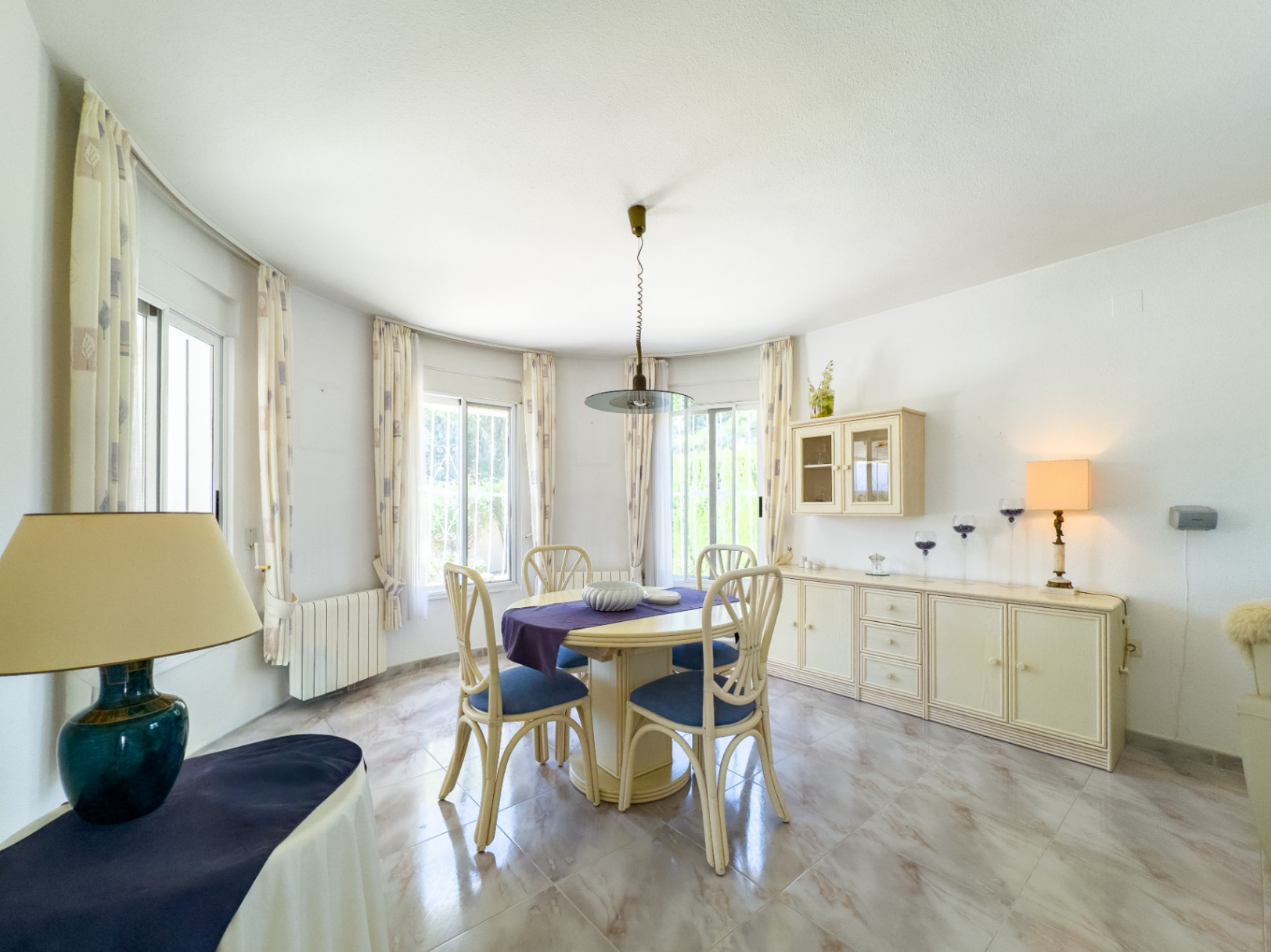 Villa de style méditerranéen avec 3 chambres de plain-pied et piscine à La Nucia