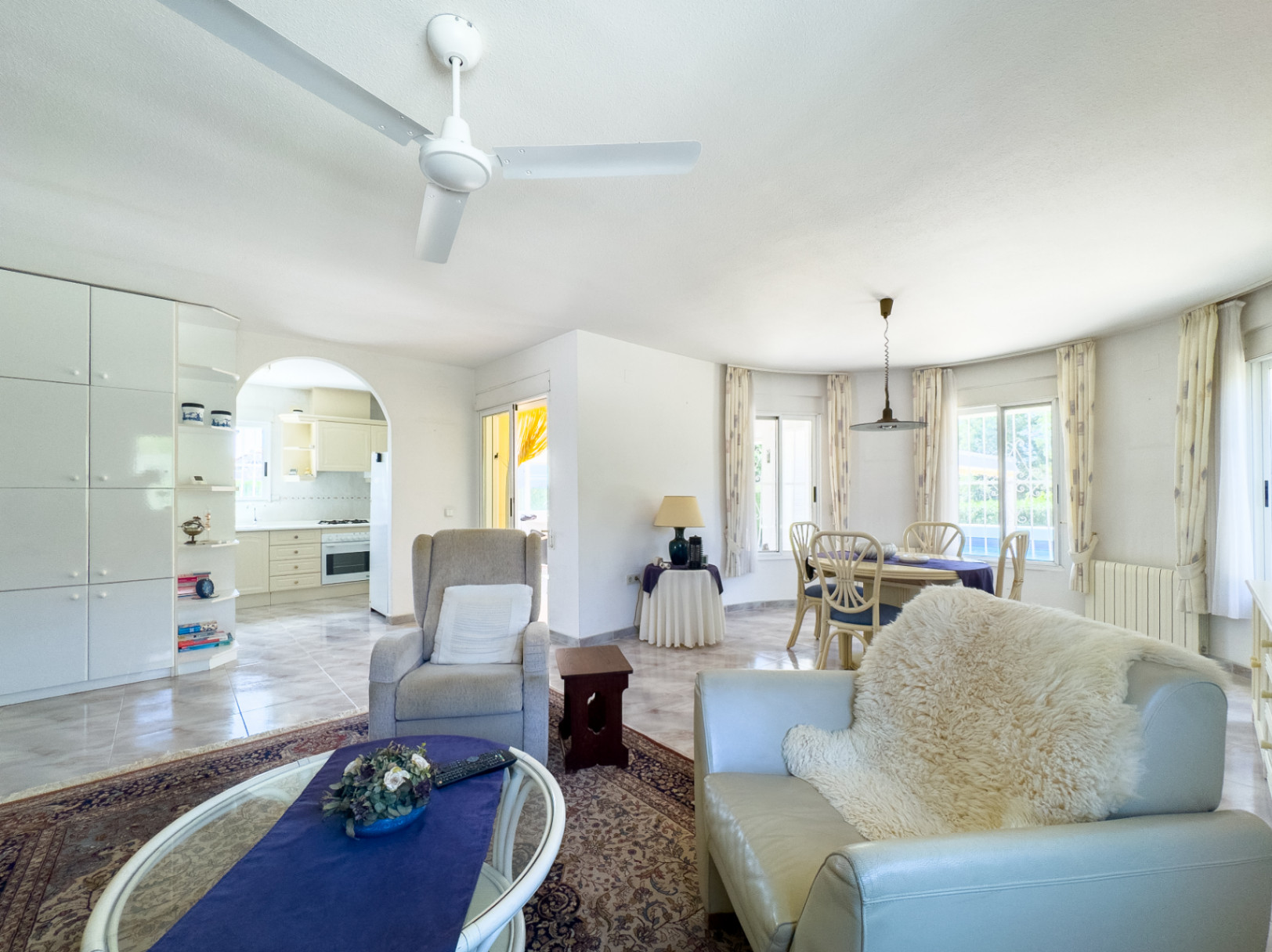 Villa de style méditerranéen avec 3 chambres de plain-pied et piscine à La Nucia