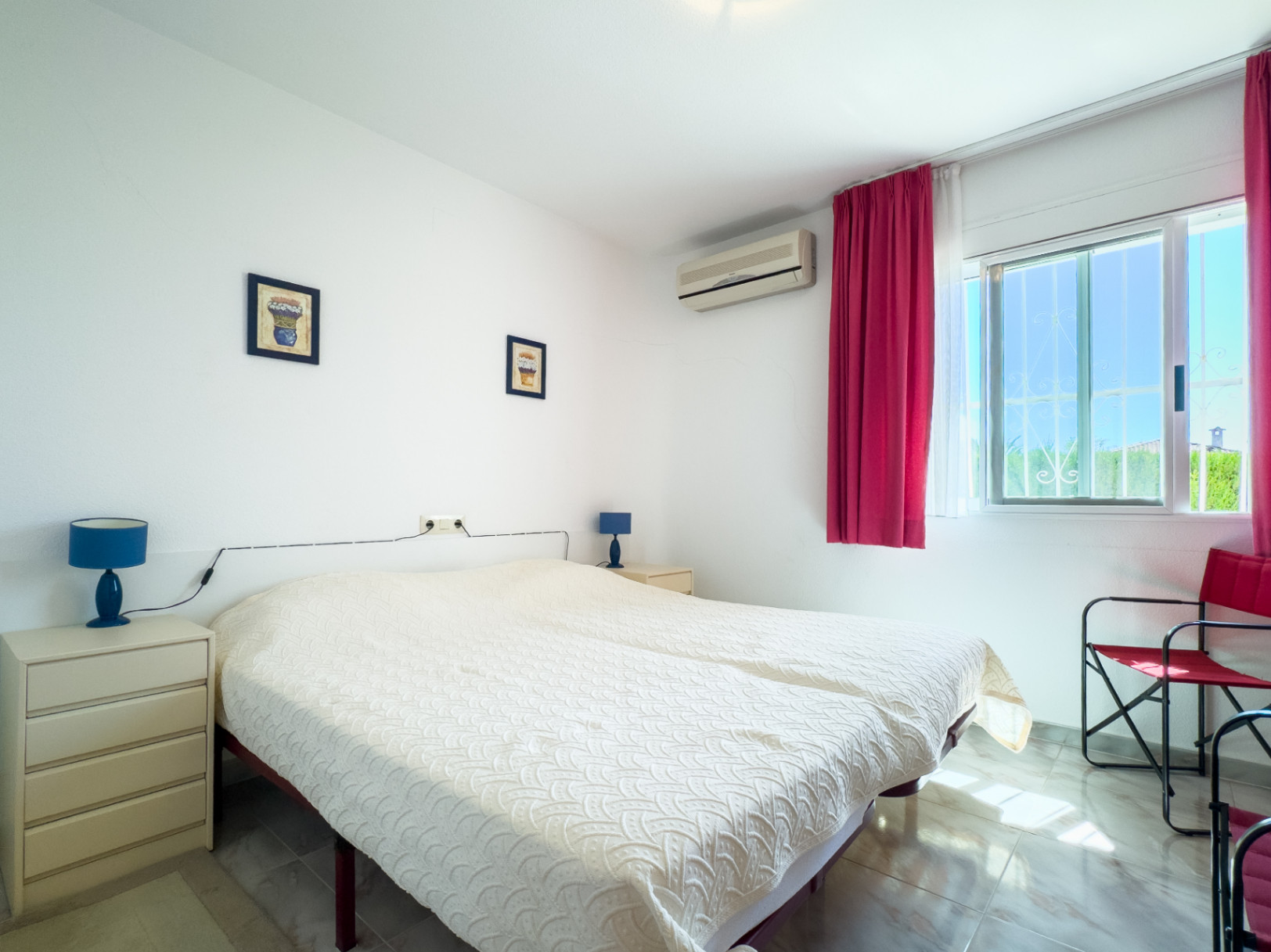 Villa de style méditerranéen avec 3 chambres de plain-pied et piscine à La Nucia