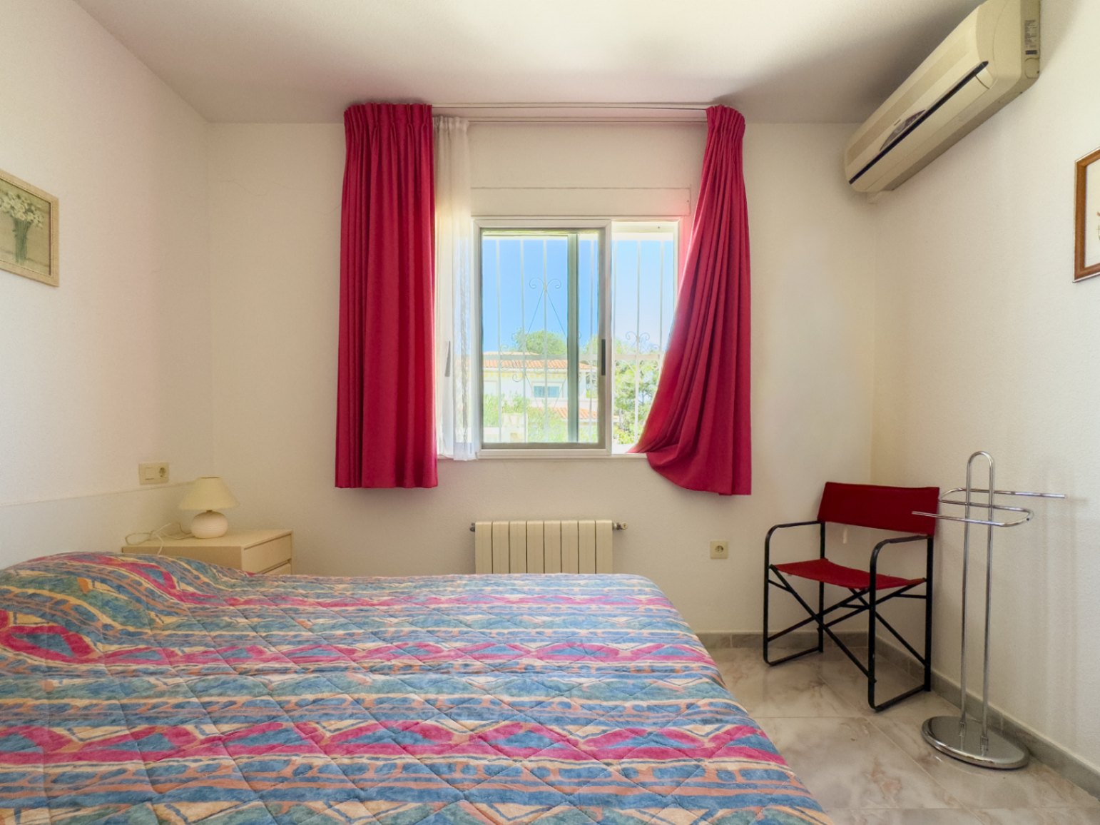 Villa de style méditerranéen avec 3 chambres de plain-pied et piscine à La Nucia