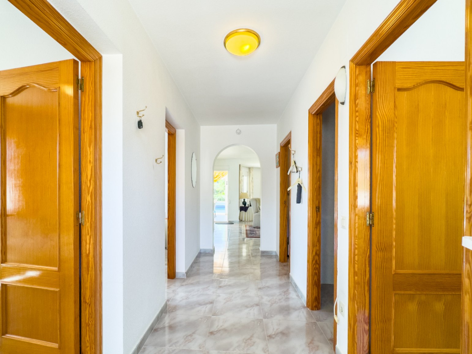 Villa de style méditerranéen avec 3 chambres de plain-pied et piscine à La Nucia