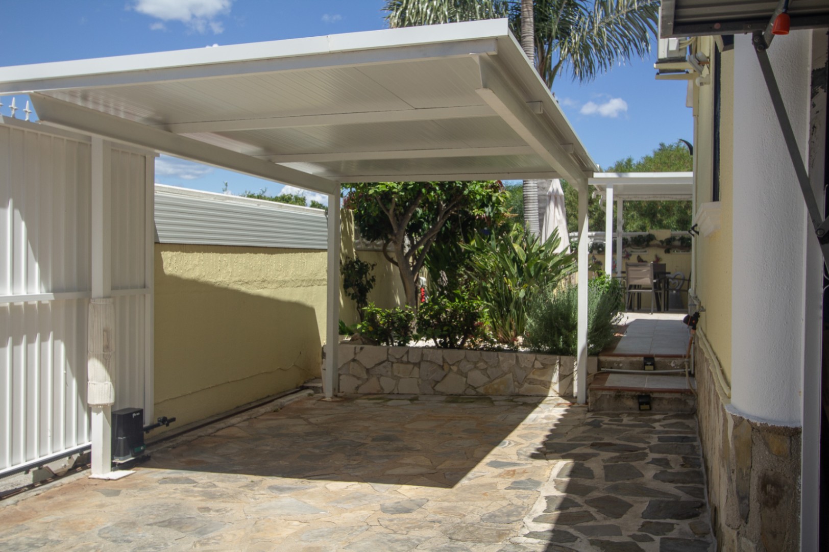 Villa with Private Pool for Sale Near Denia