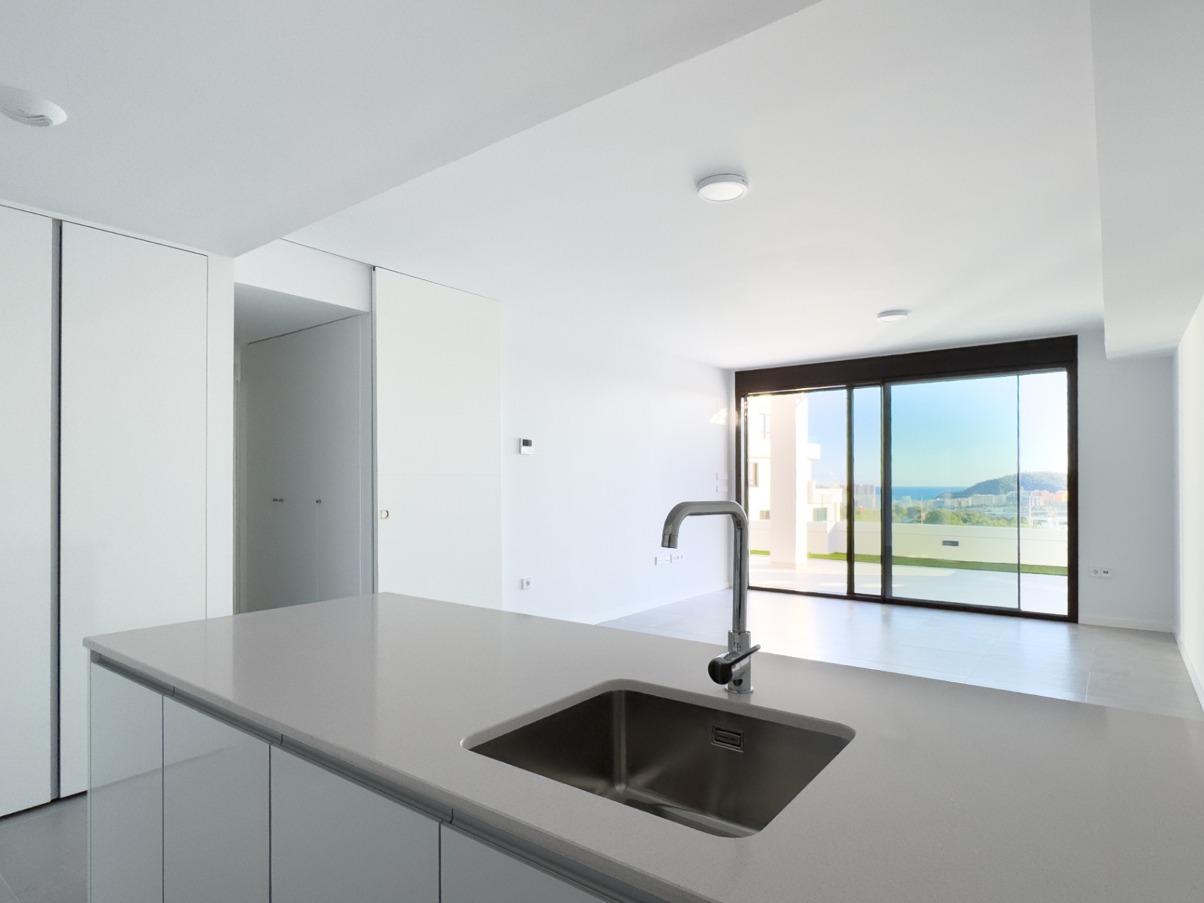 Appartement moderne neuf de 2 chambres avec vue sur mer à Finestrat