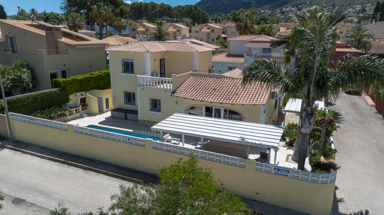 Villa with Private Pool for Sale Near Denia