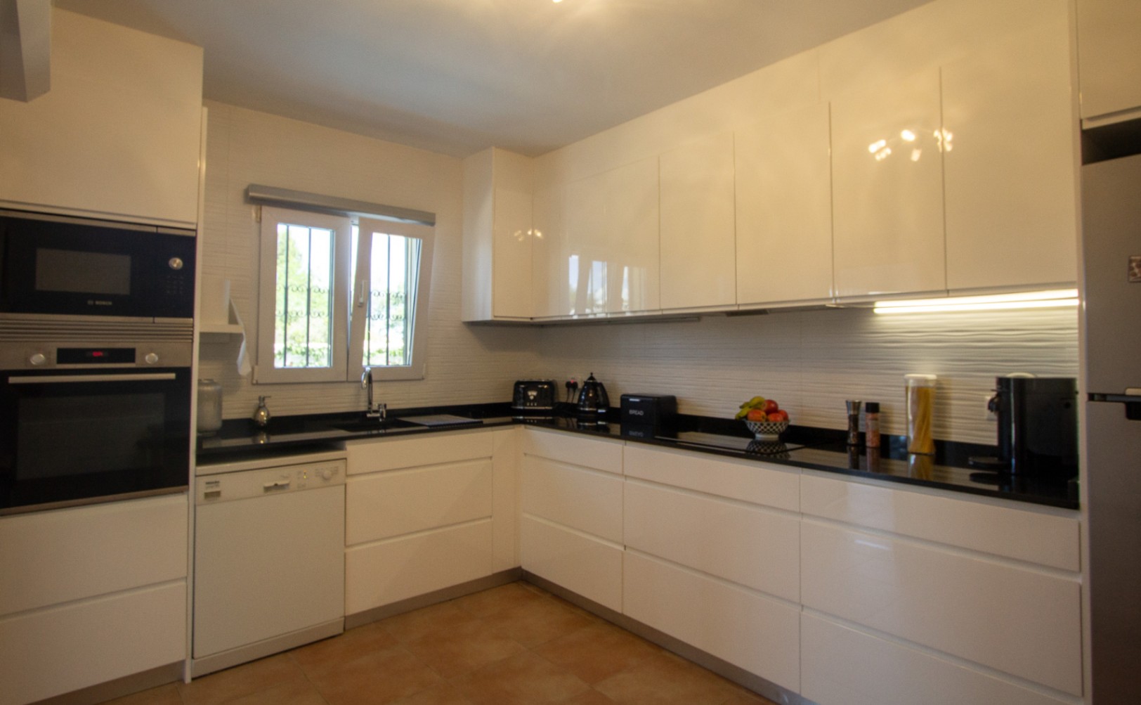 Villa with Private Pool for Sale Near Denia