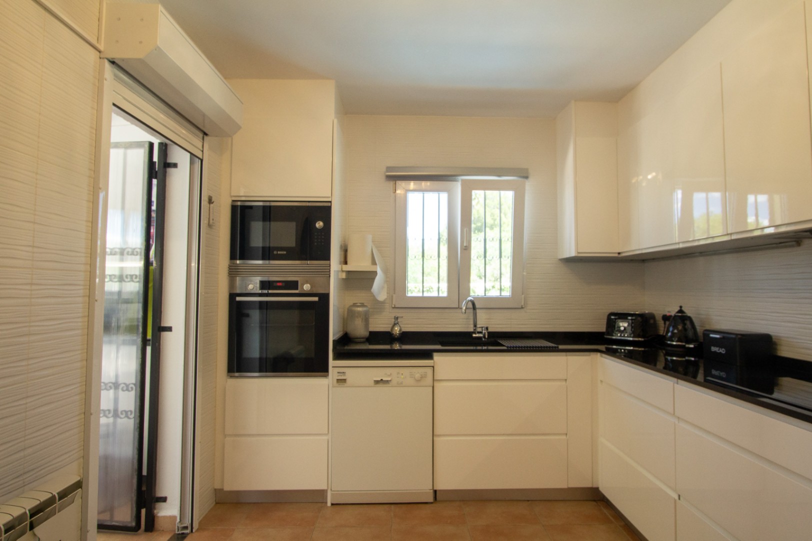 Villa with Private Pool for Sale Near Denia