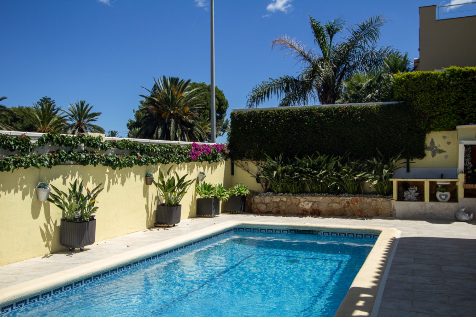 Villa with Private Pool for Sale Near Denia