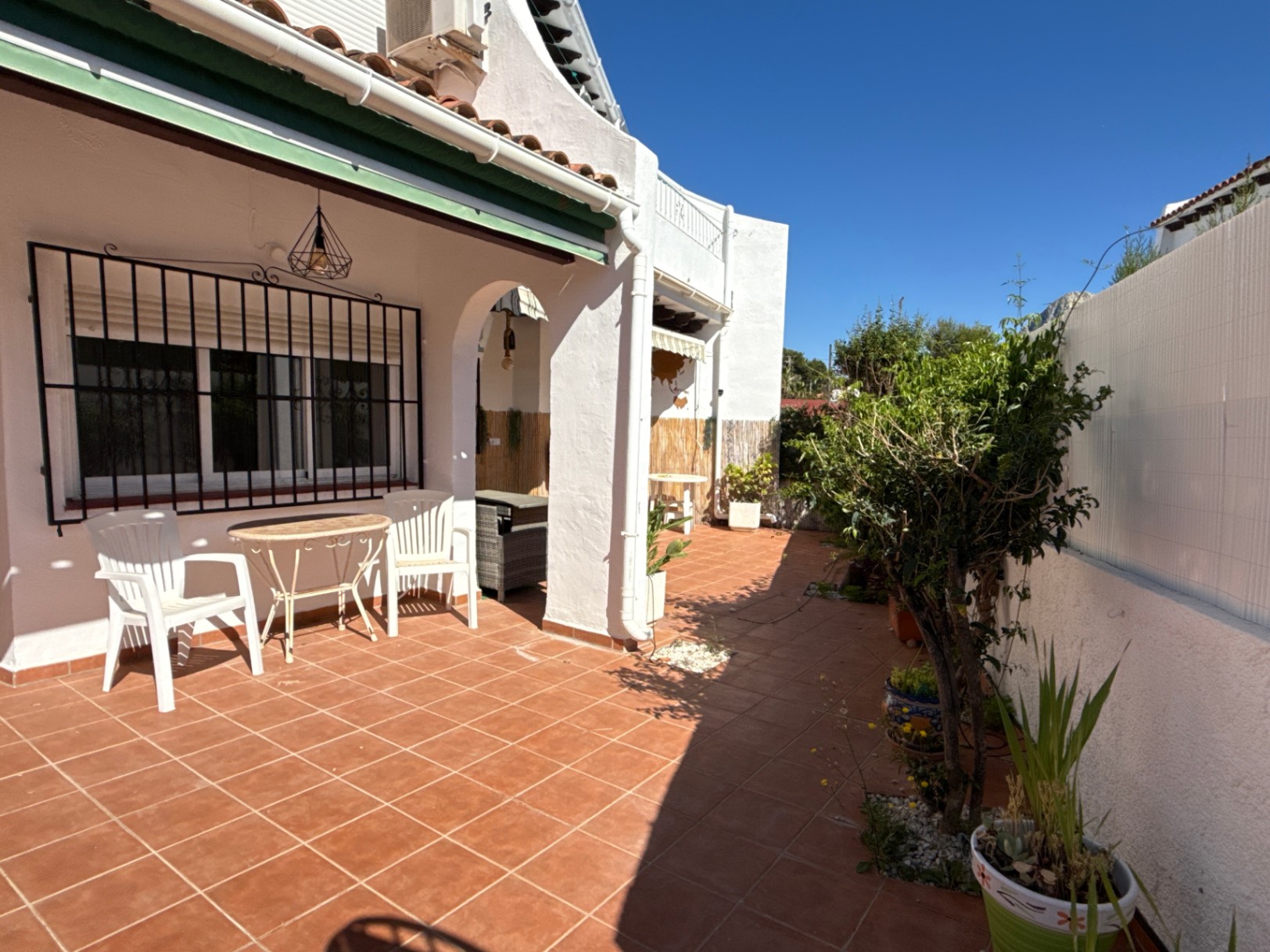 Woning op de begane grond met een ruime tuin te koop, Calpe