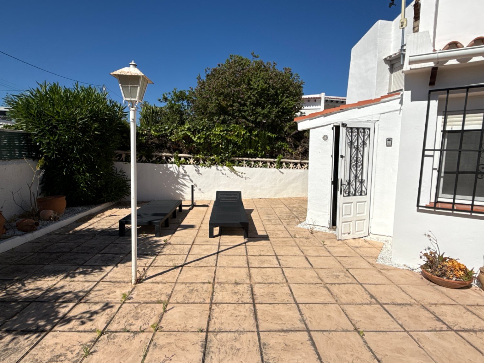 Woning op de begane grond met een ruime tuin te koop, Calpe