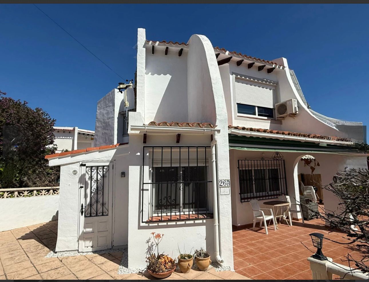 Woning op de begane grond met een ruime tuin te koop, Calpe