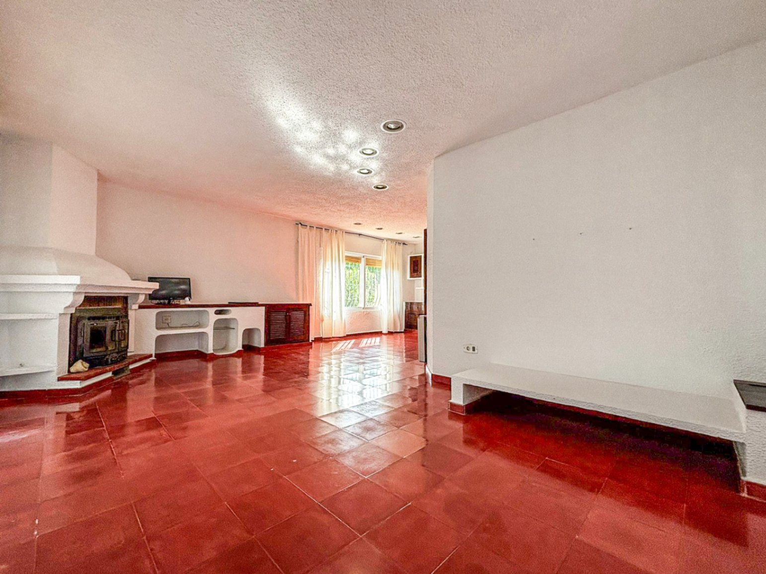 Rustic Detached House Near Pedreguer Town Centre