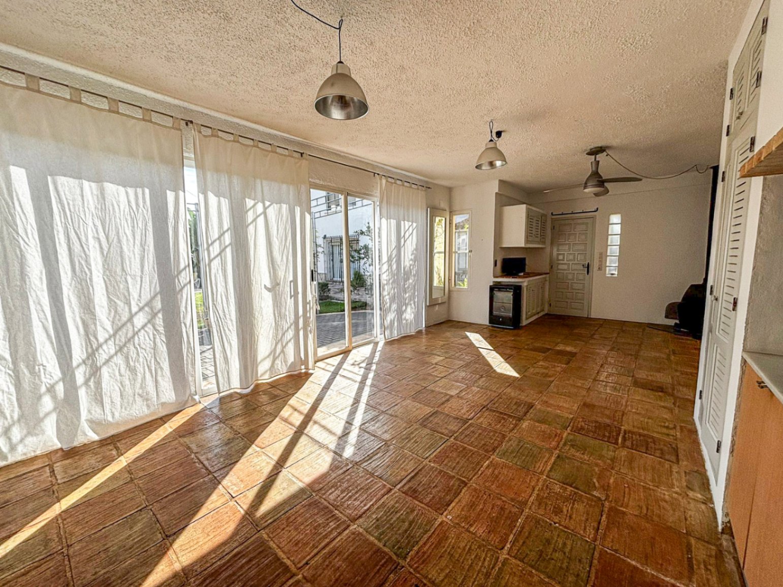 Rustic Detached House Near Pedreguer Town Centre
