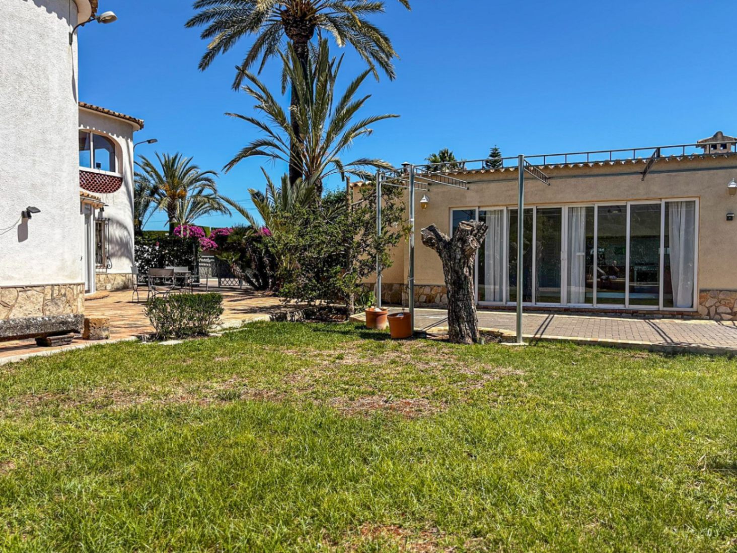 Rustic Detached House Near Pedreguer Town Centre