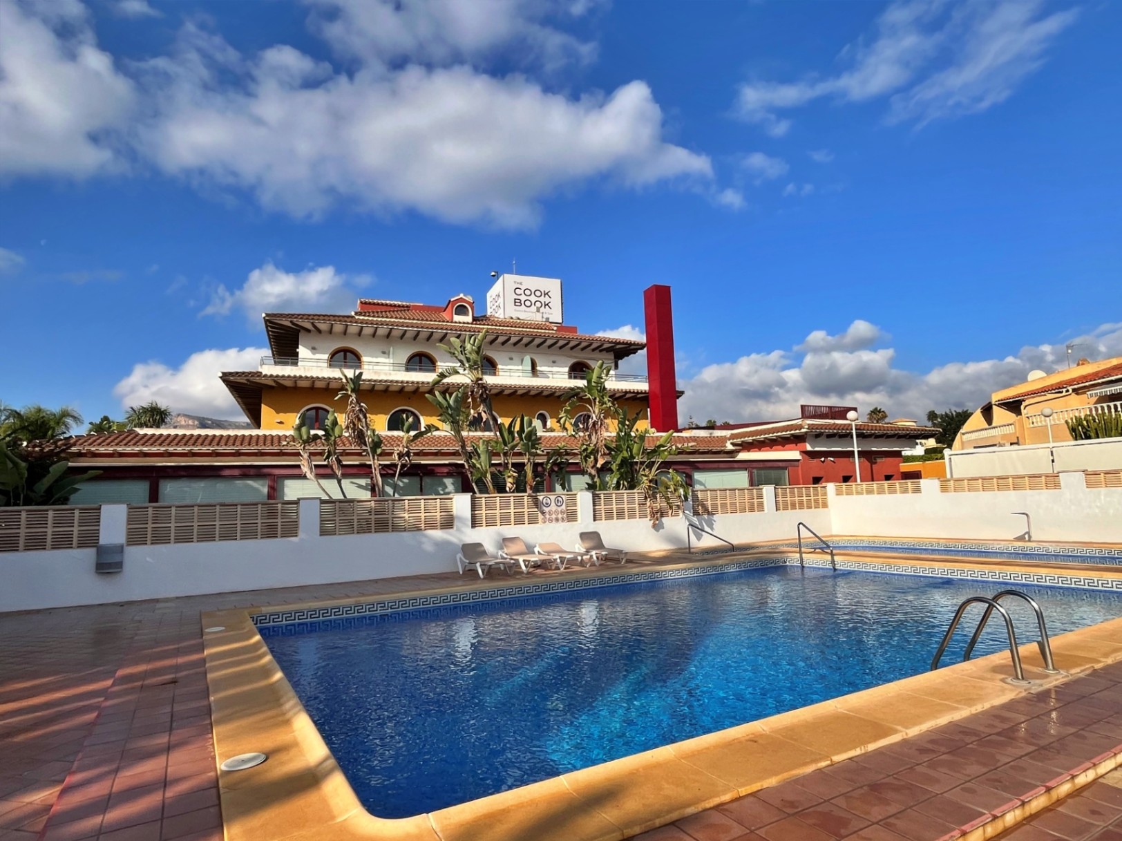 Woning op de begane grond met een ruime tuin te koop, Calpe