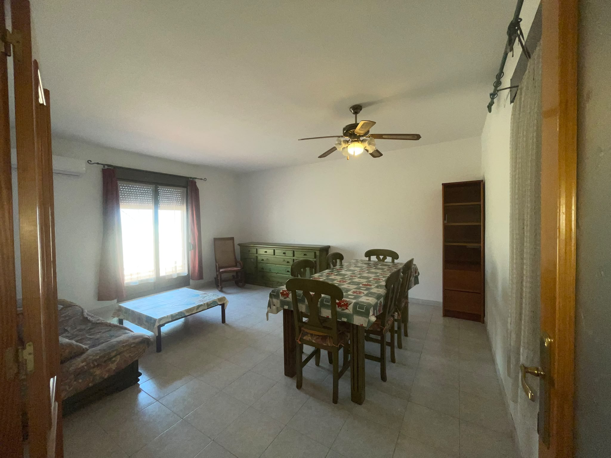 2-slaapkamerappartement met terras en uitzicht op de bergen in Orba