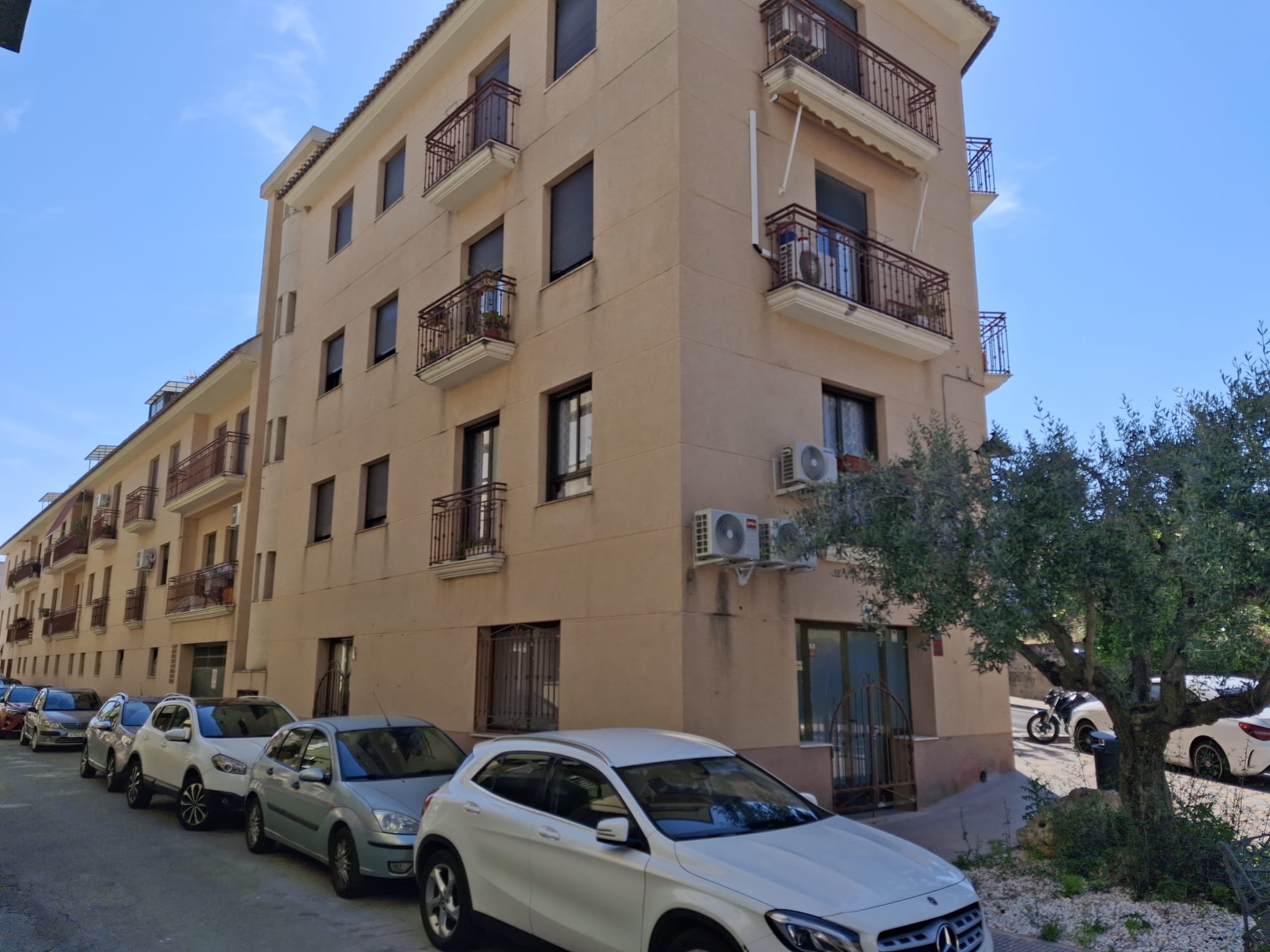 2-slaapkamerappartement met terras en uitzicht op de bergen in Orba