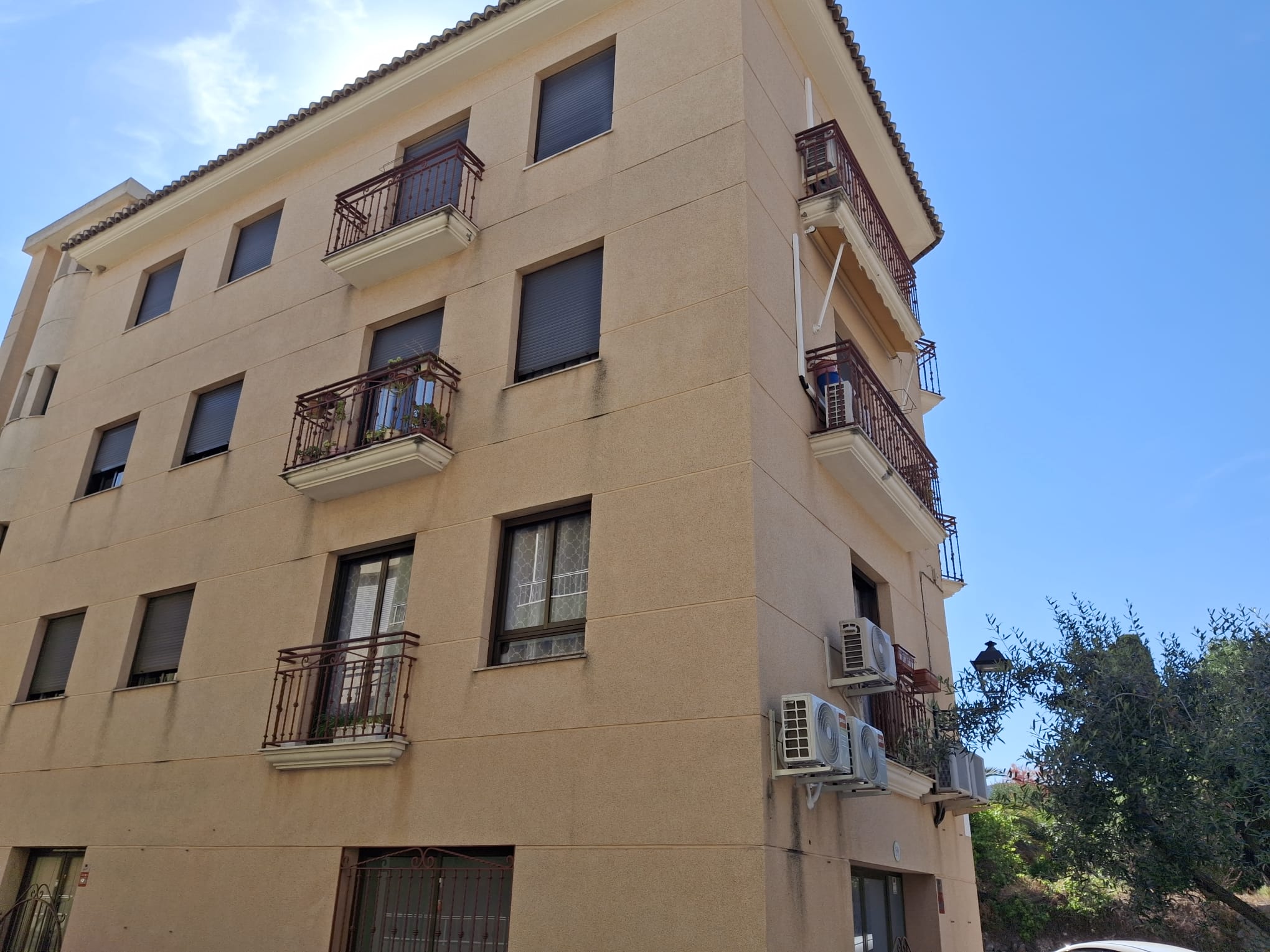 2-slaapkamerappartement met terras en uitzicht op de bergen in Orba